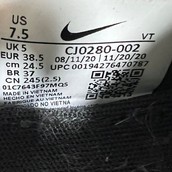 Nike Women’s React Phantom Run Flyknit 2 Black/White Running Shoes US 7.5 (CJ028 - Picture 4 of 4